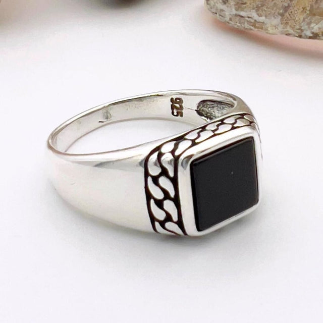 Black Onyx Squared Stone Men's Ring - TryAladdin