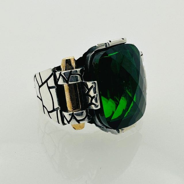 Emerald Silver Handmade Men's Ring - TryAladdin