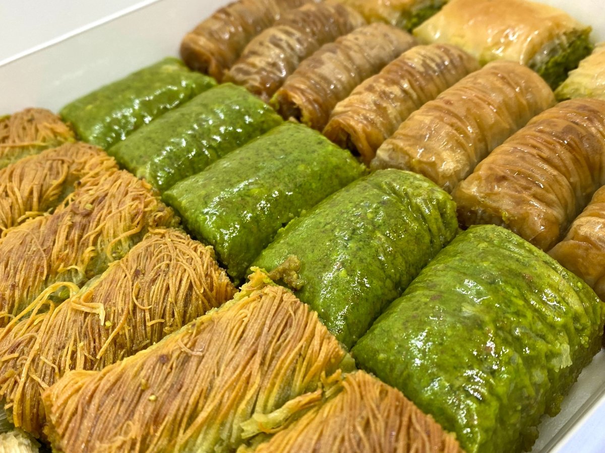 Gaziburma Mustafa | Premium Assorted Pistachio Baklava - TryAladdin