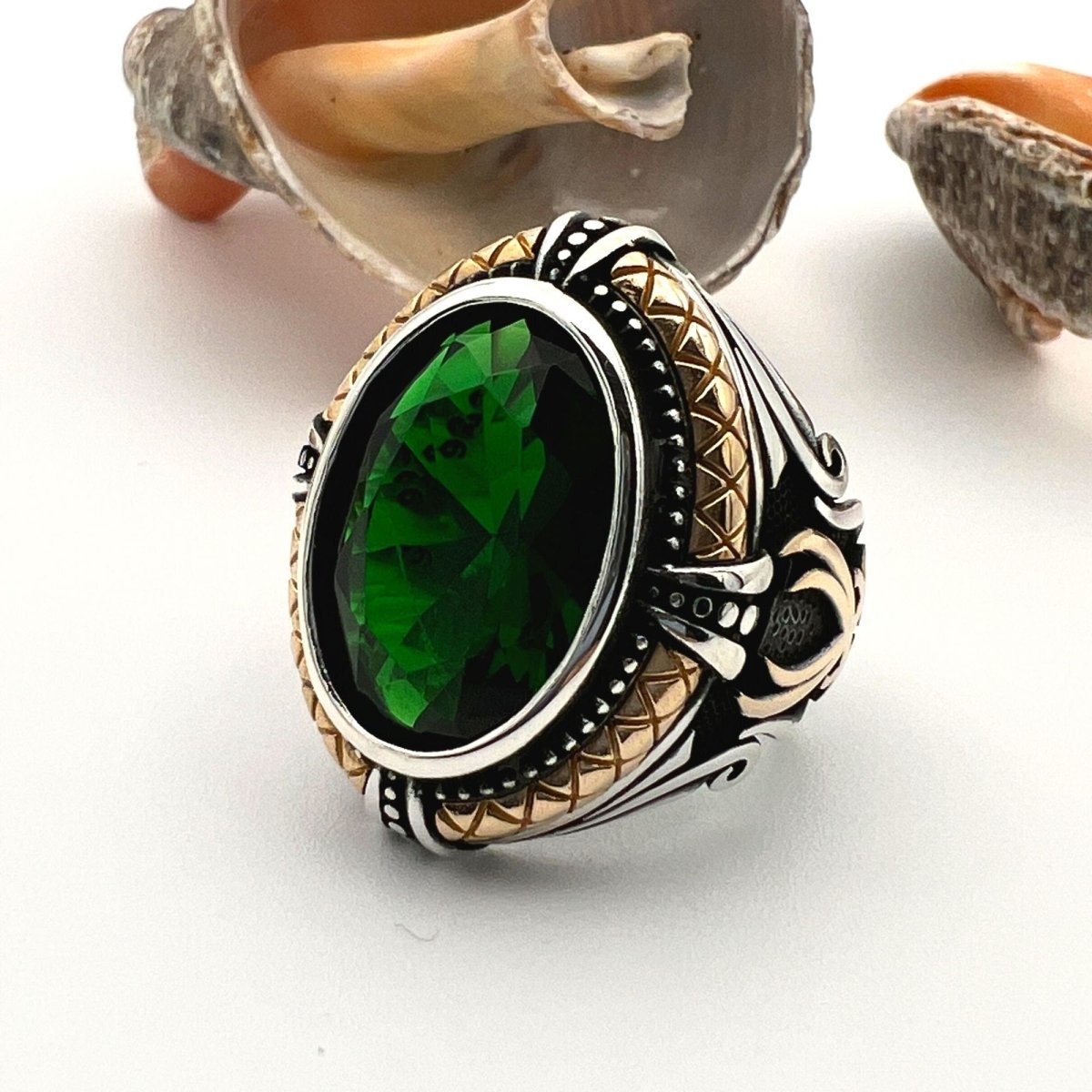 Green Emerald Sword Men's Ring - TryAladdin