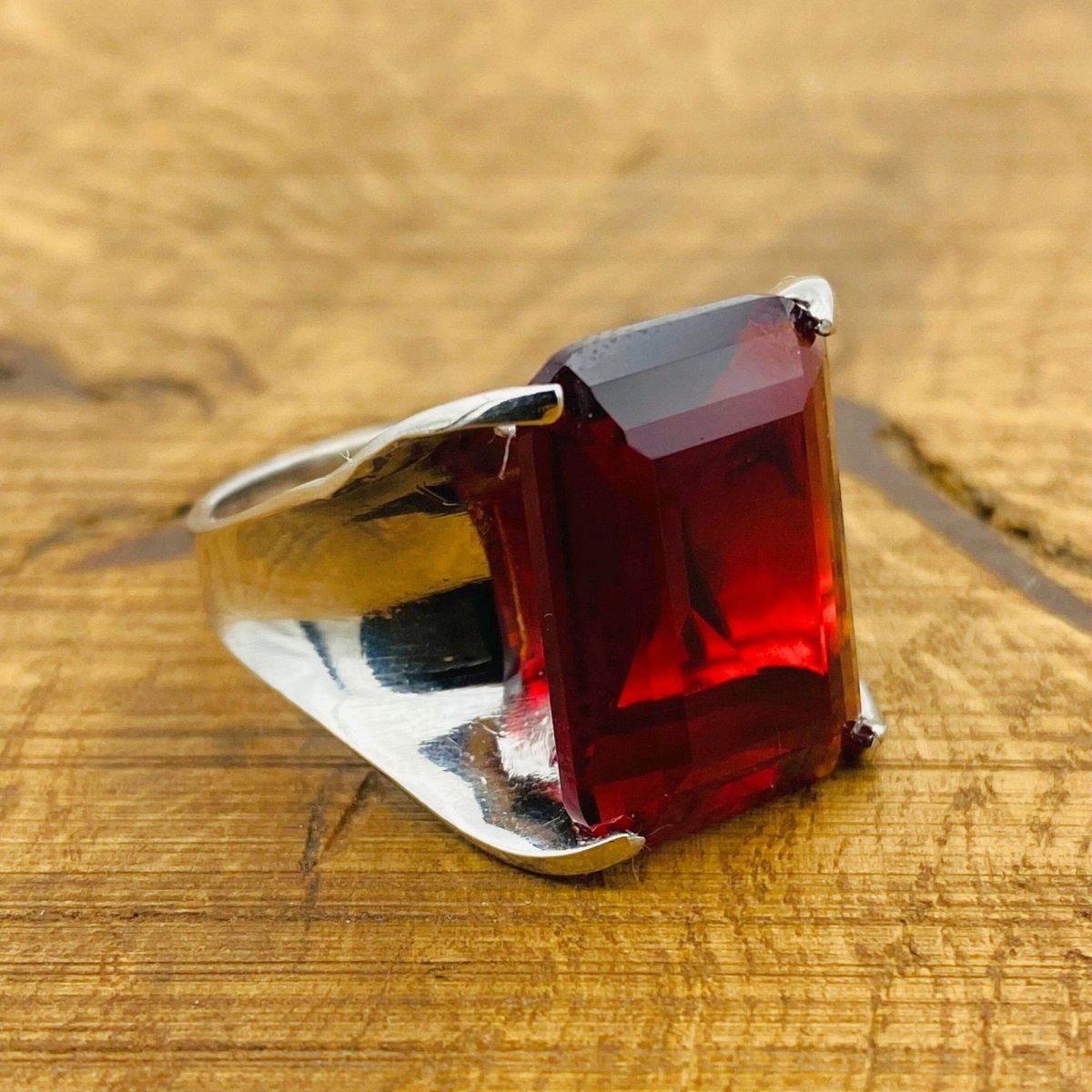 Handmade WoMen's Red Ruby Ring - TryAladdin