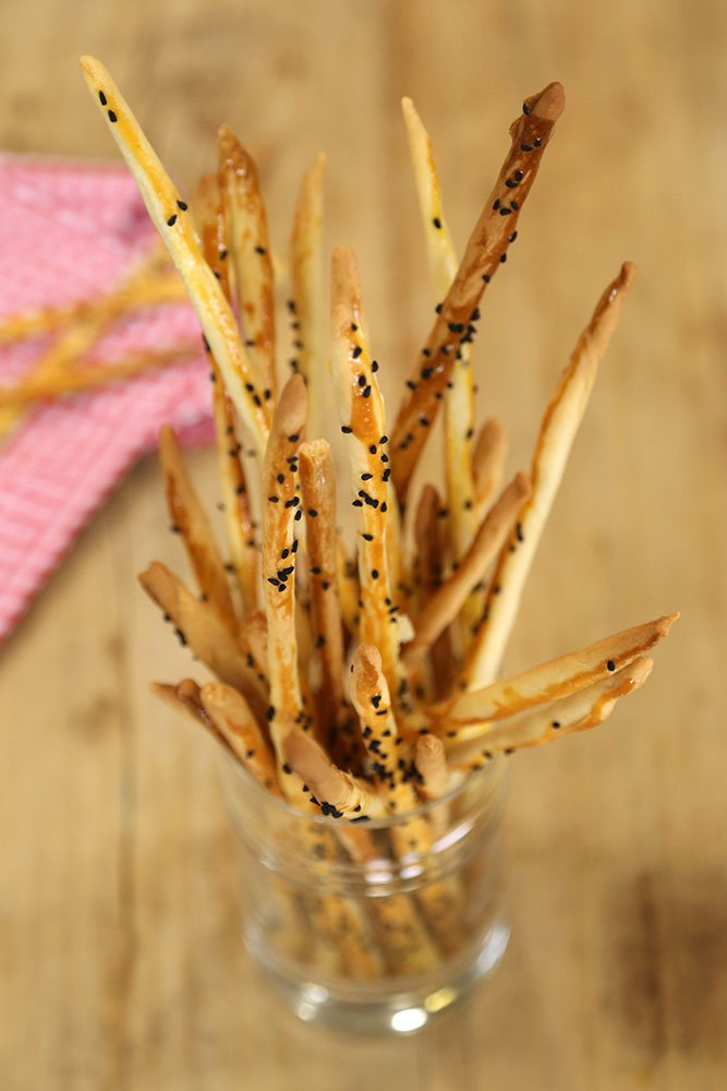 Kalamoz | Salty Sticks with Black Seed - Turkish Bakery Batonsale Kraker - TryAladdin