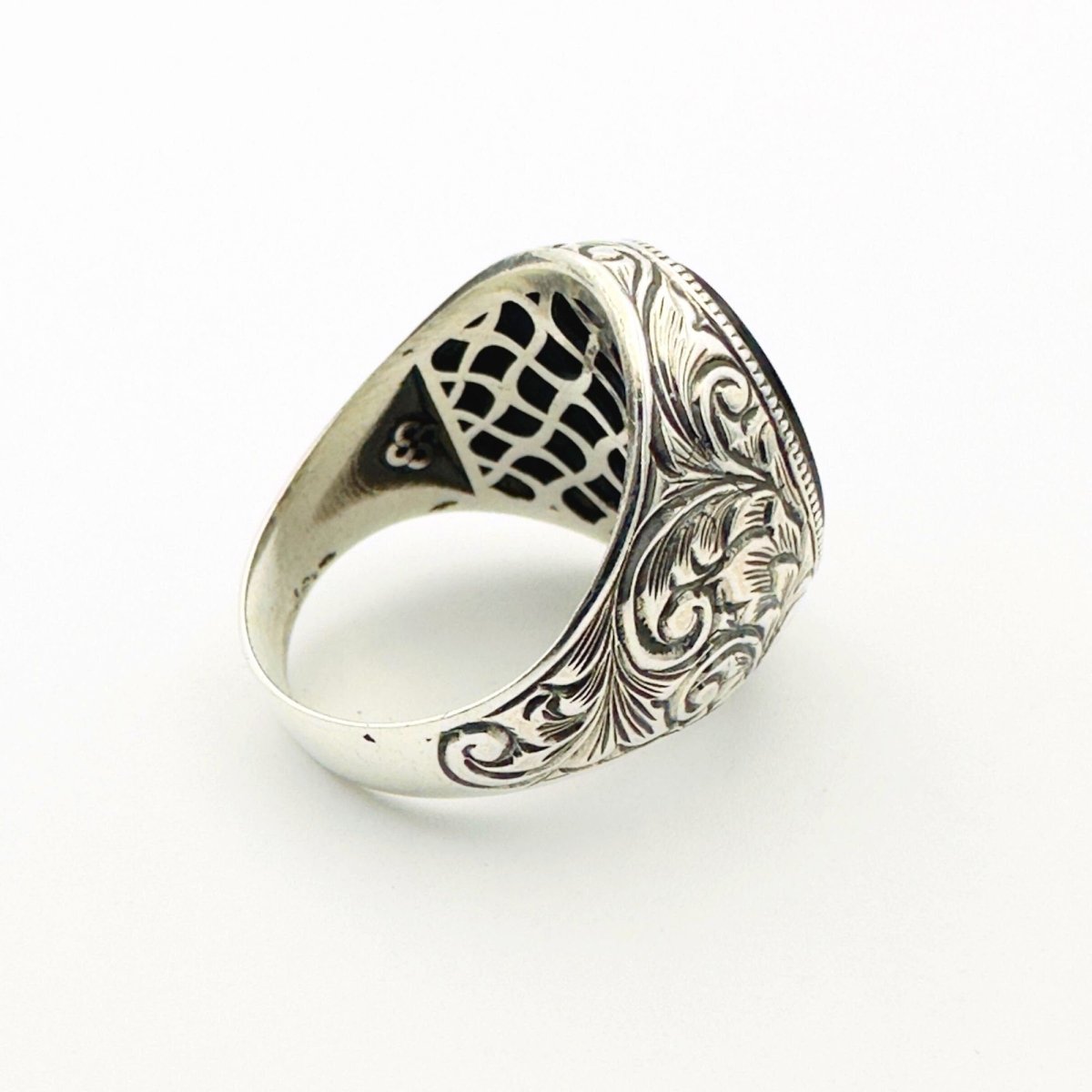 Men Handmade Ring - TryAladdin