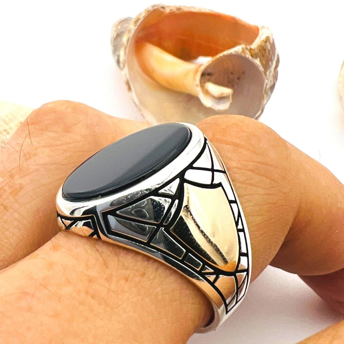 Men's Black Onyx Silver Ring - TryAladdin