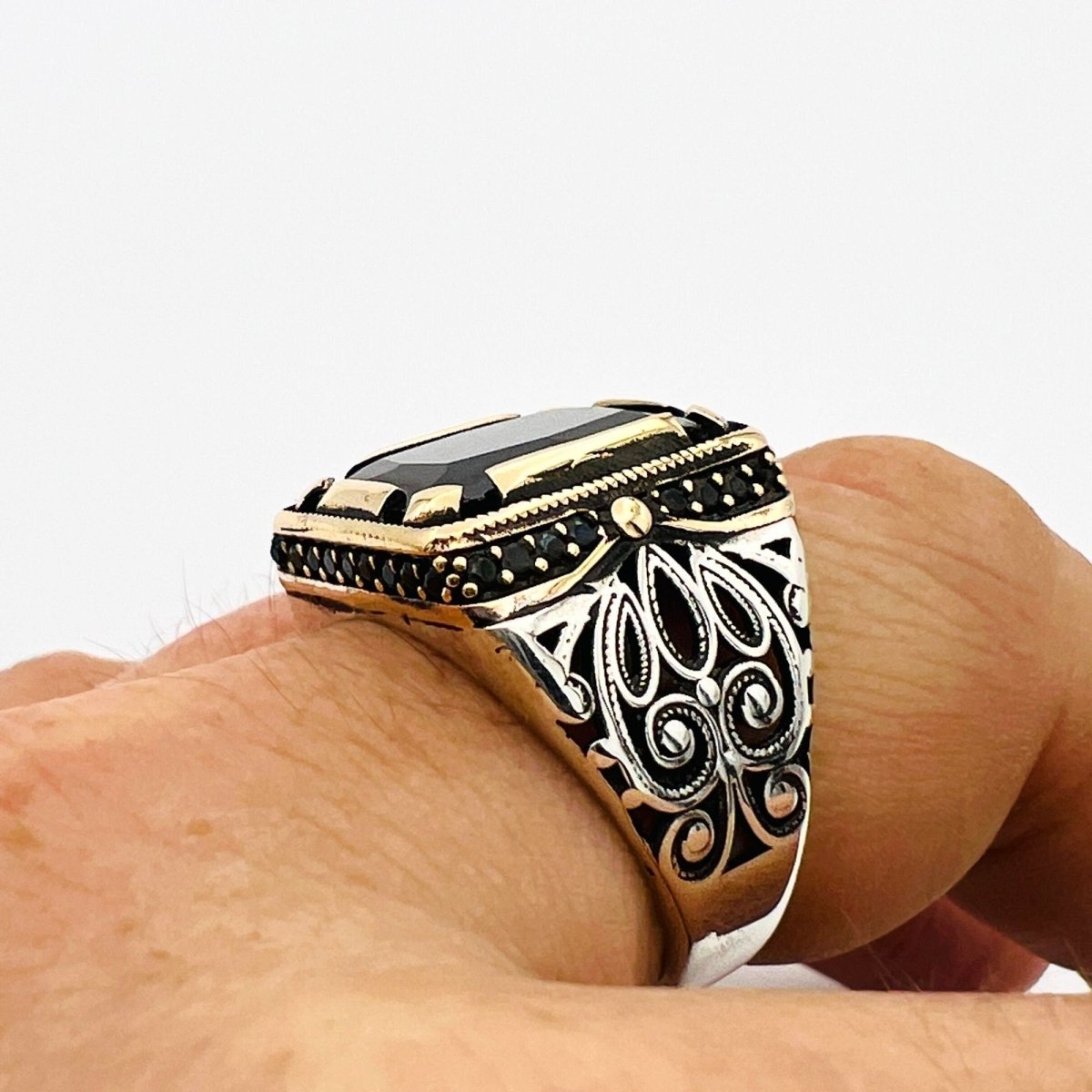 Men's Embroidered Onyx Silver Ring - TryAladdin