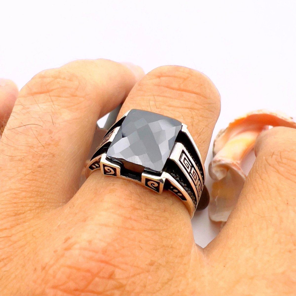 Men's Handmade Black Onyx Silver Ring - TryAladdin