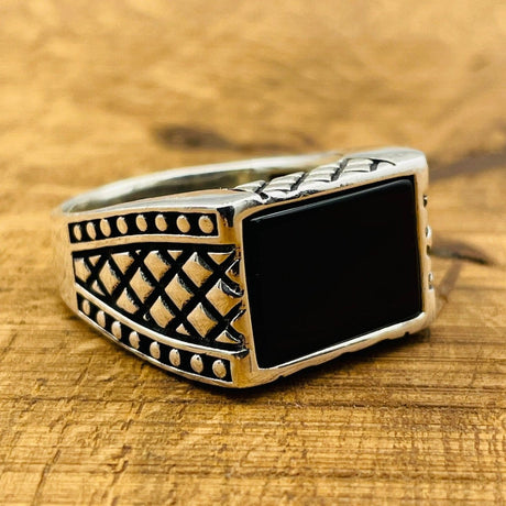 Men's Rectangle Black Onyx Stone Ring - TryAladdin