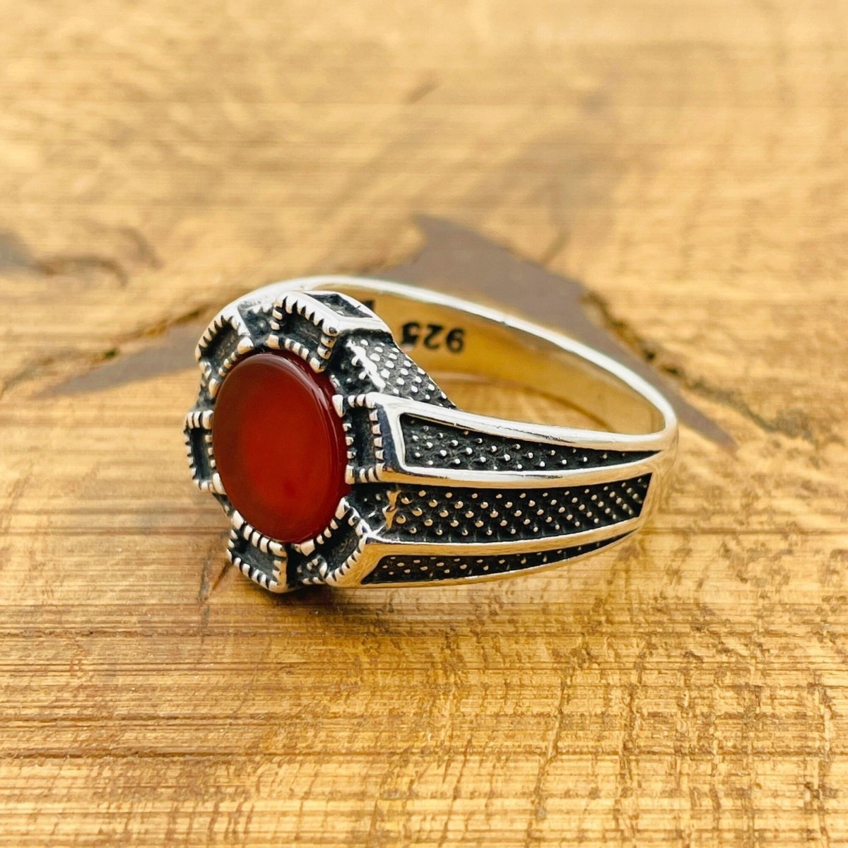 Men’s Red Agate Oval Ring - TryAladdin