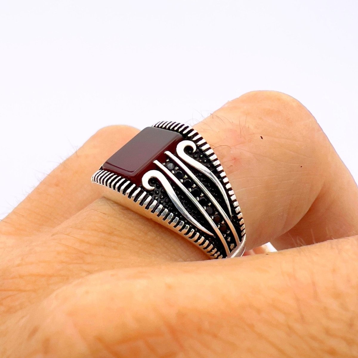 Men's Red Agate Stone Silver Ring - TryAladdin