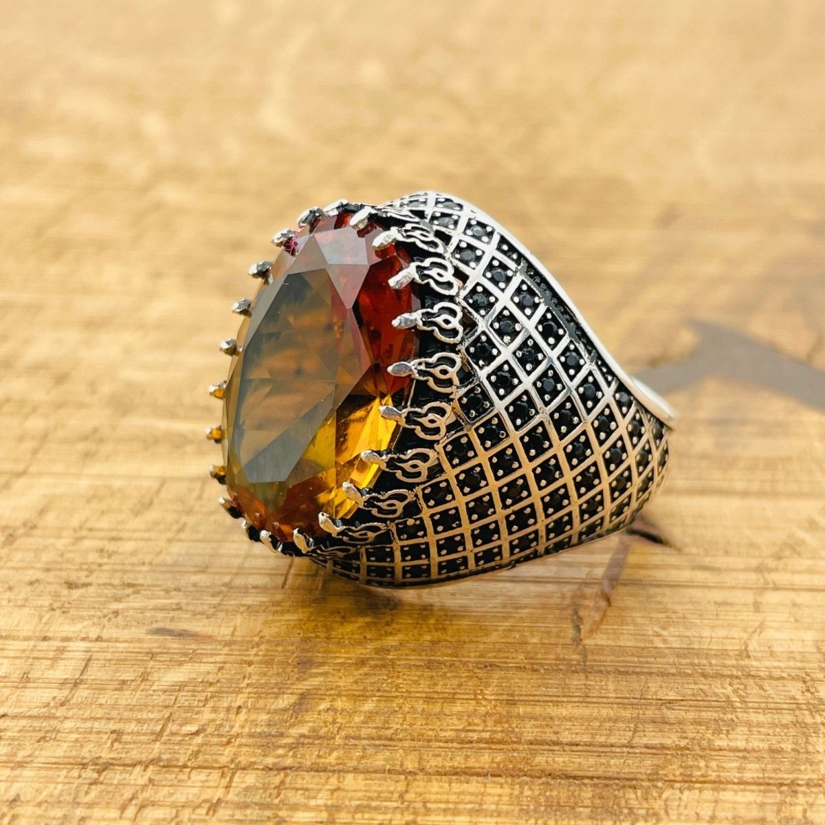 Multi - Color Zultanite Stone Men's Ring - TryAladdin