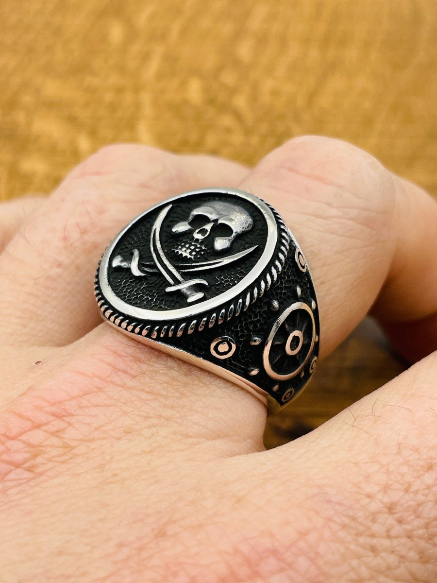 Pirate Skull Silver Ring - TryAladdin