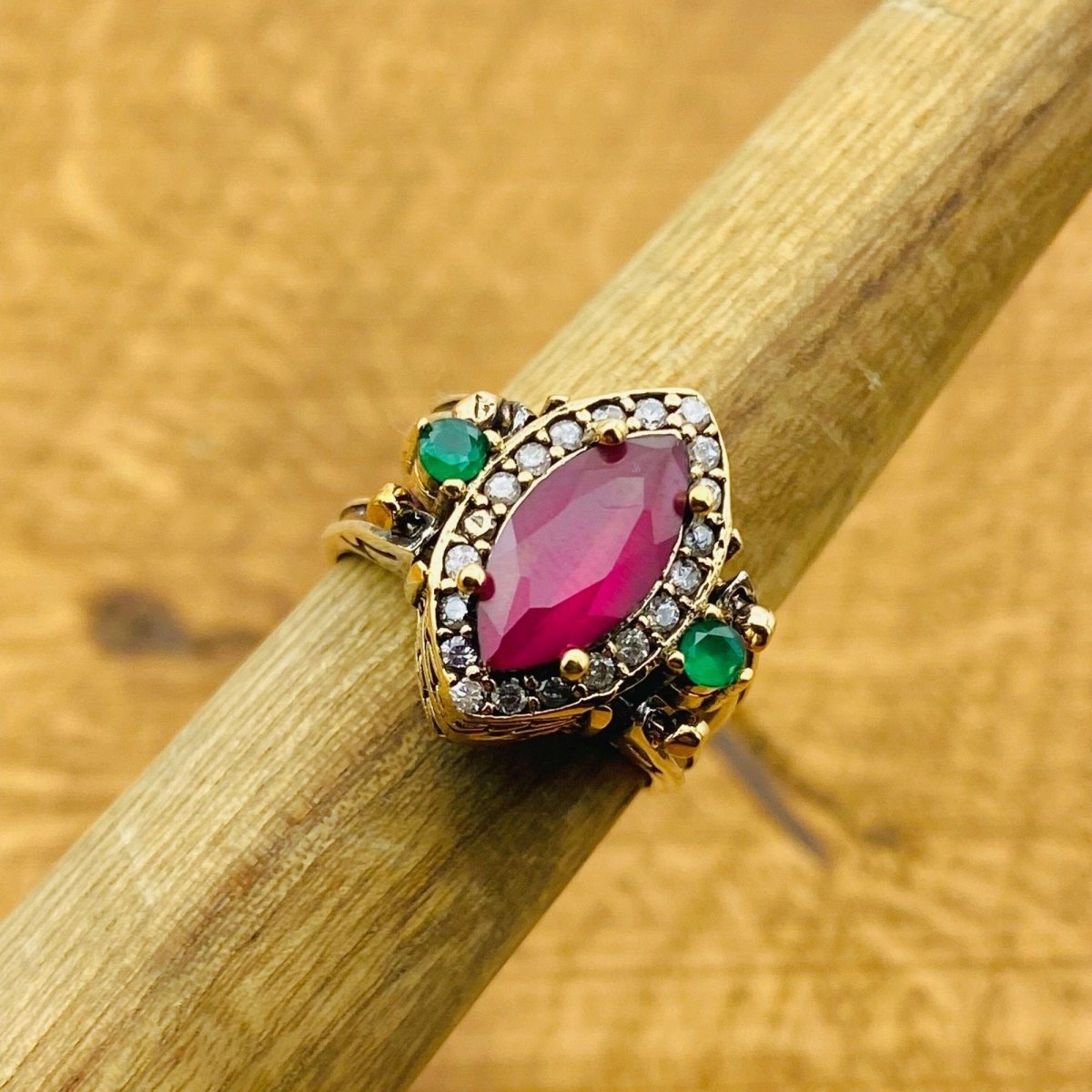 Reversible Ruby Emerald Stone Ring - TryAladdin