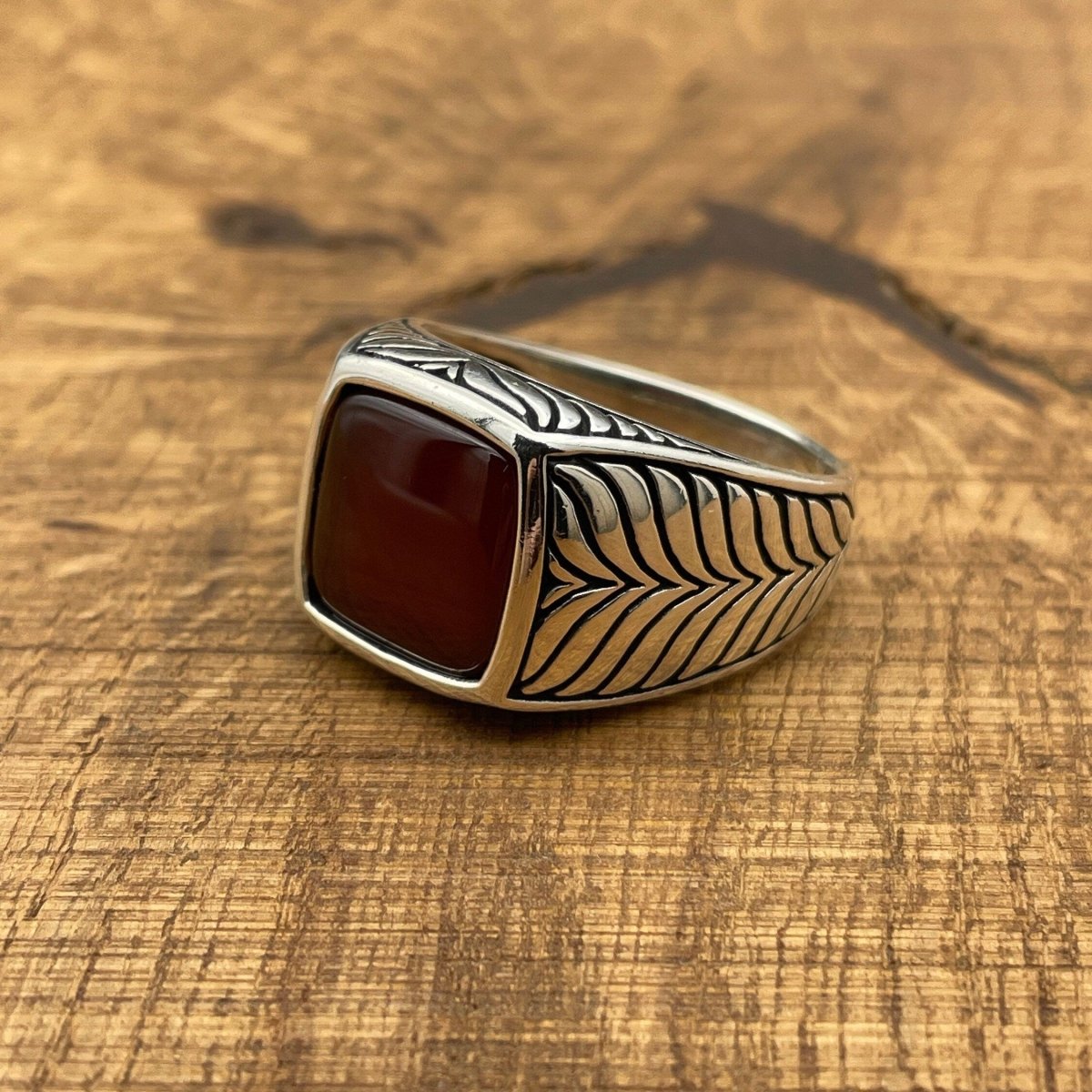 Sterling Silver 925 Handmade Red Agate Men's Ring - TryAladdin