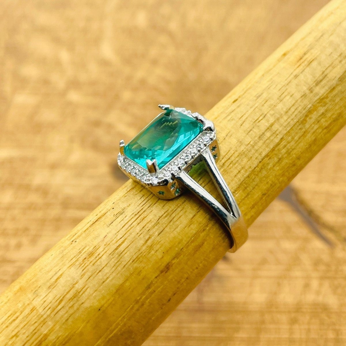 Women’s Aquamarine Silver Ring - TryAladdin